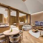 Hotel Regnum The Crown 5*