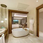 Hotel Regnum The Crown Belek