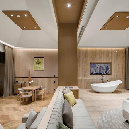 Regnum The Crown 酒店 5*