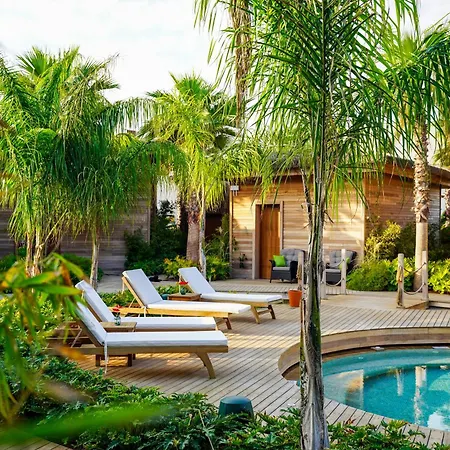 호텔 Regnum The Crown 베렉