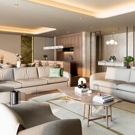 Hotel Regnum The Crown