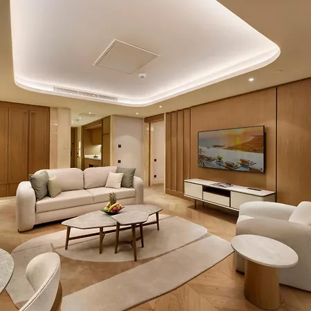 Regnum The Crown Hotel