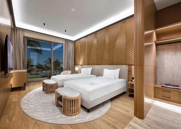 Regnum The Crown 호텔 5*