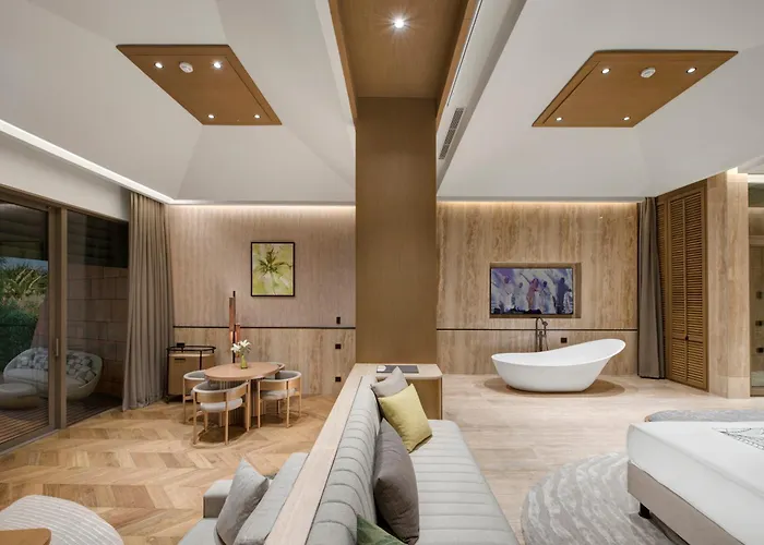 Regnum The Crown 호텔 5*