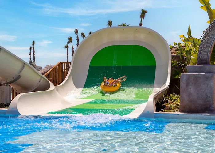 호텔 Regnum The Crown 5*