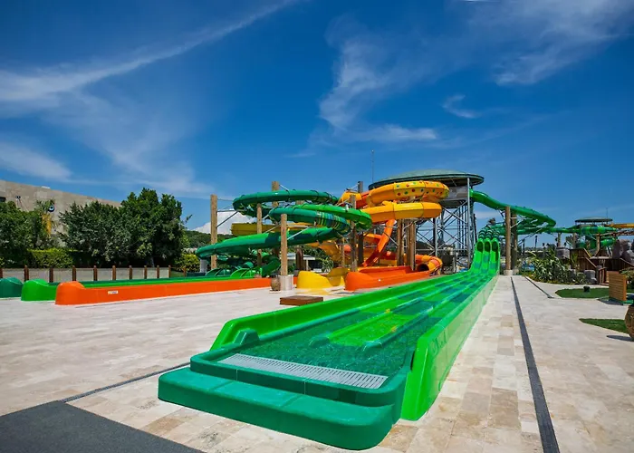 호텔 Regnum The Crown 베렉