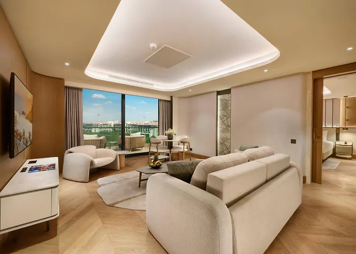 호텔 Regnum The Crown 베렉