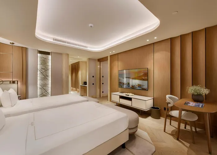 Regnum The Crown 호텔 5*