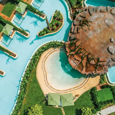 Regnum The Crown Hotel