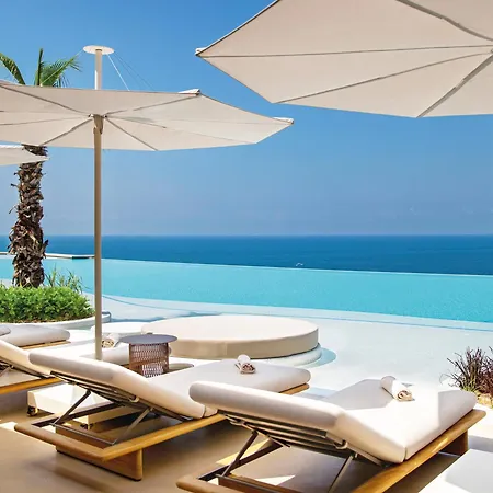 Regnum The Crown Hotel